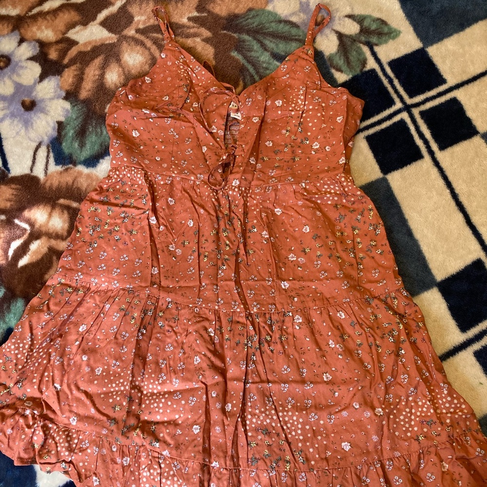 Aéropostale floral dress color tan orange size M upper knee length used twice